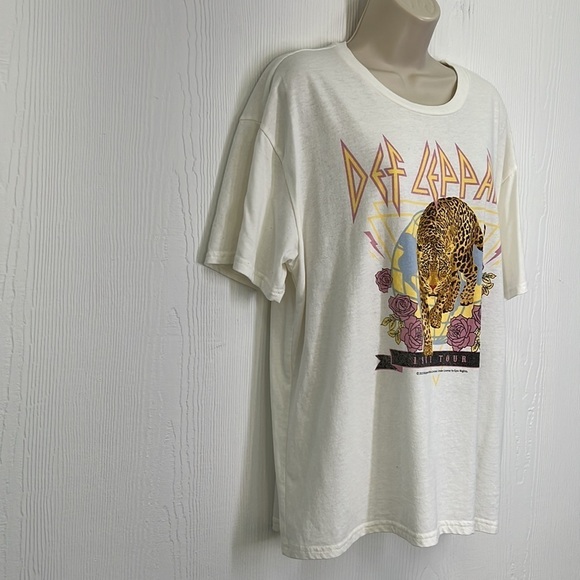 Vinyl Threads - Def Leppard 1987 Tour Colorful Graphic  T Shirt Size XL - Picture 5 of 10